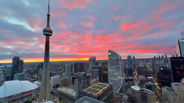 60th Floor Panoramic Sunset Skyline 3BDR Condo