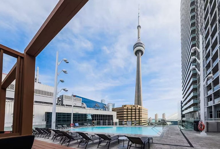 Billion Dollar CN Tower view 2Bed 2Bath W/Parking