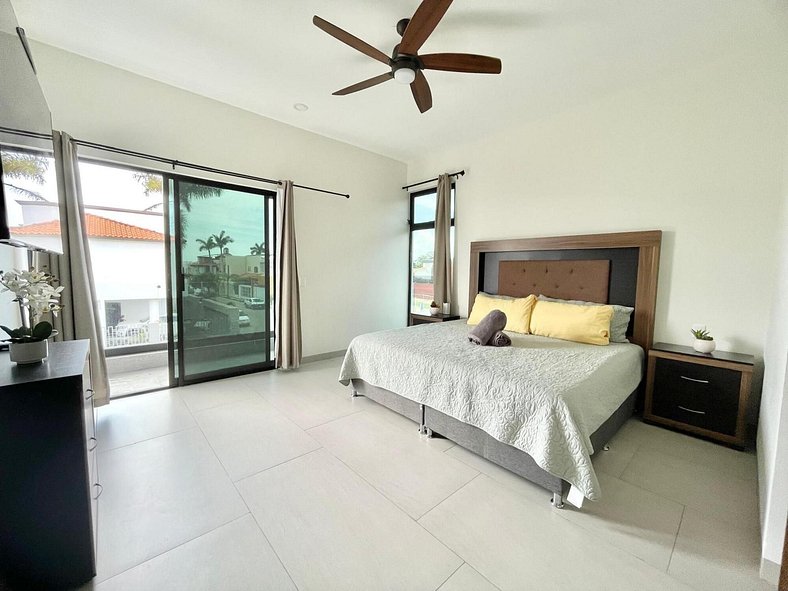 Casa bella U3 4 Bed, 3 bath, with Parking