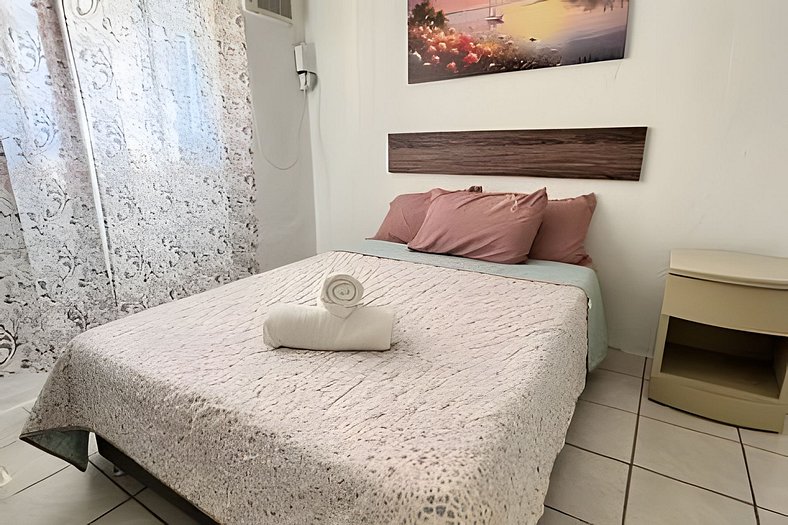 Casa Cozy, 2 cuartos, 4 camas, 2 baños y parking