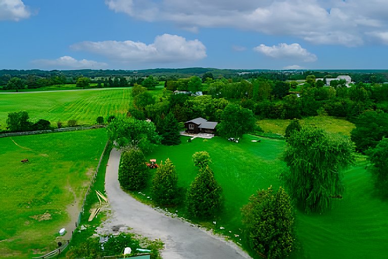 Doran Farm 2-Full houses, 20 guest, Wedding Venue!