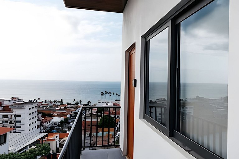 U4-Monyxbnb Oceanview apartment, 3 bed, 1 bath